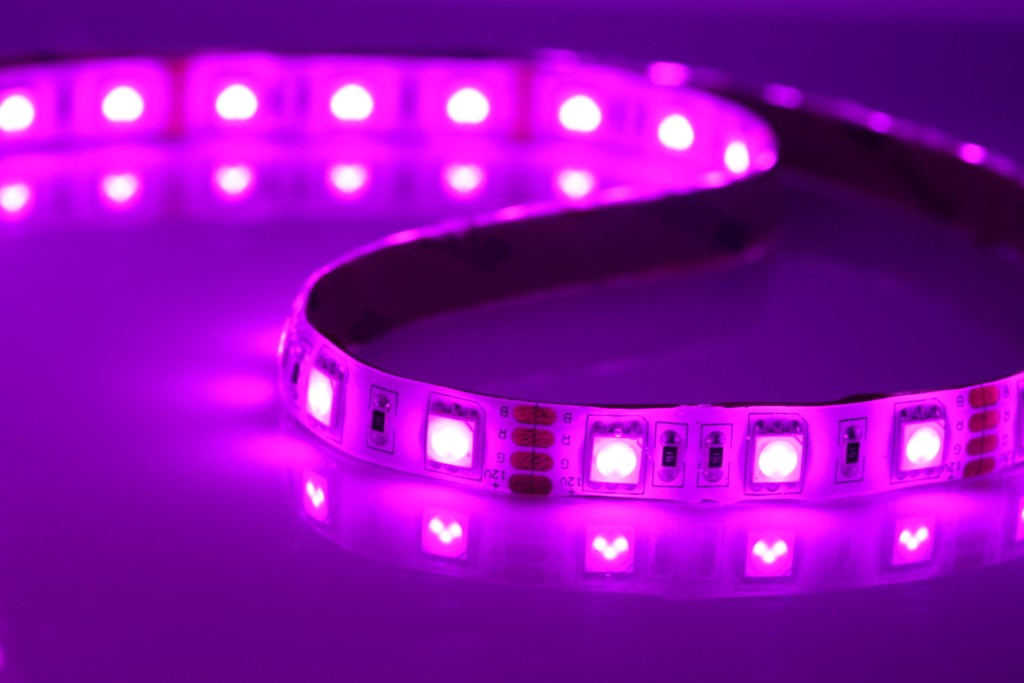 High reputation High Quality Aluminium Profile -
SMD5050 LED Strips 60leds/m – Sunjie Technology detail pictures