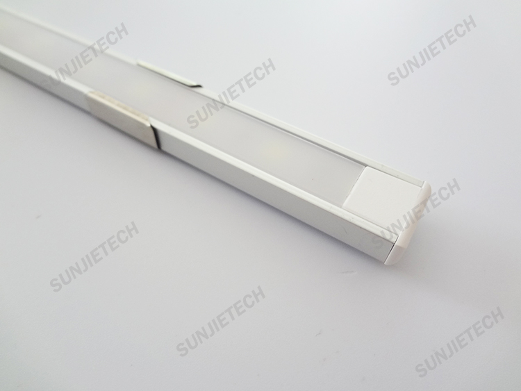 Fast delivery Led Light Manufacturers -
Hot-selling Optical Led Torch Reflector Cup Pc Material With Uv Coating Surface For Led Light – Sunjie Technology detail pictures