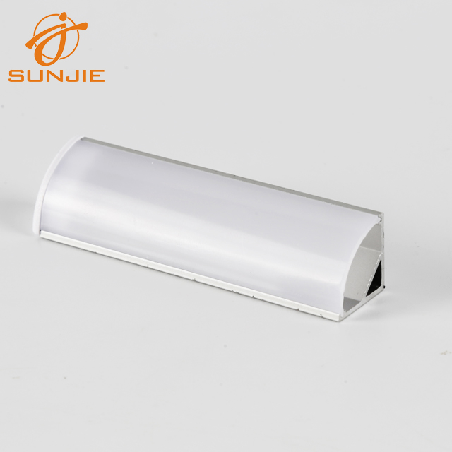 Factory Free sample Led Walkable Aluminum -
2019 wholesale price Aluminium Corner Profile For Desk Kitchen Cabinet – Sunjie Technology detail pictures